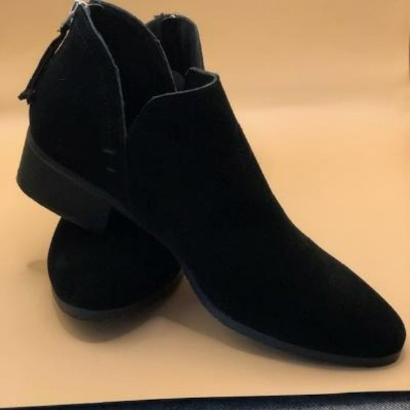 NWOT Kenneth Cole Reaction Black Ankle Boots Size 8 - Picture 2 of 6
